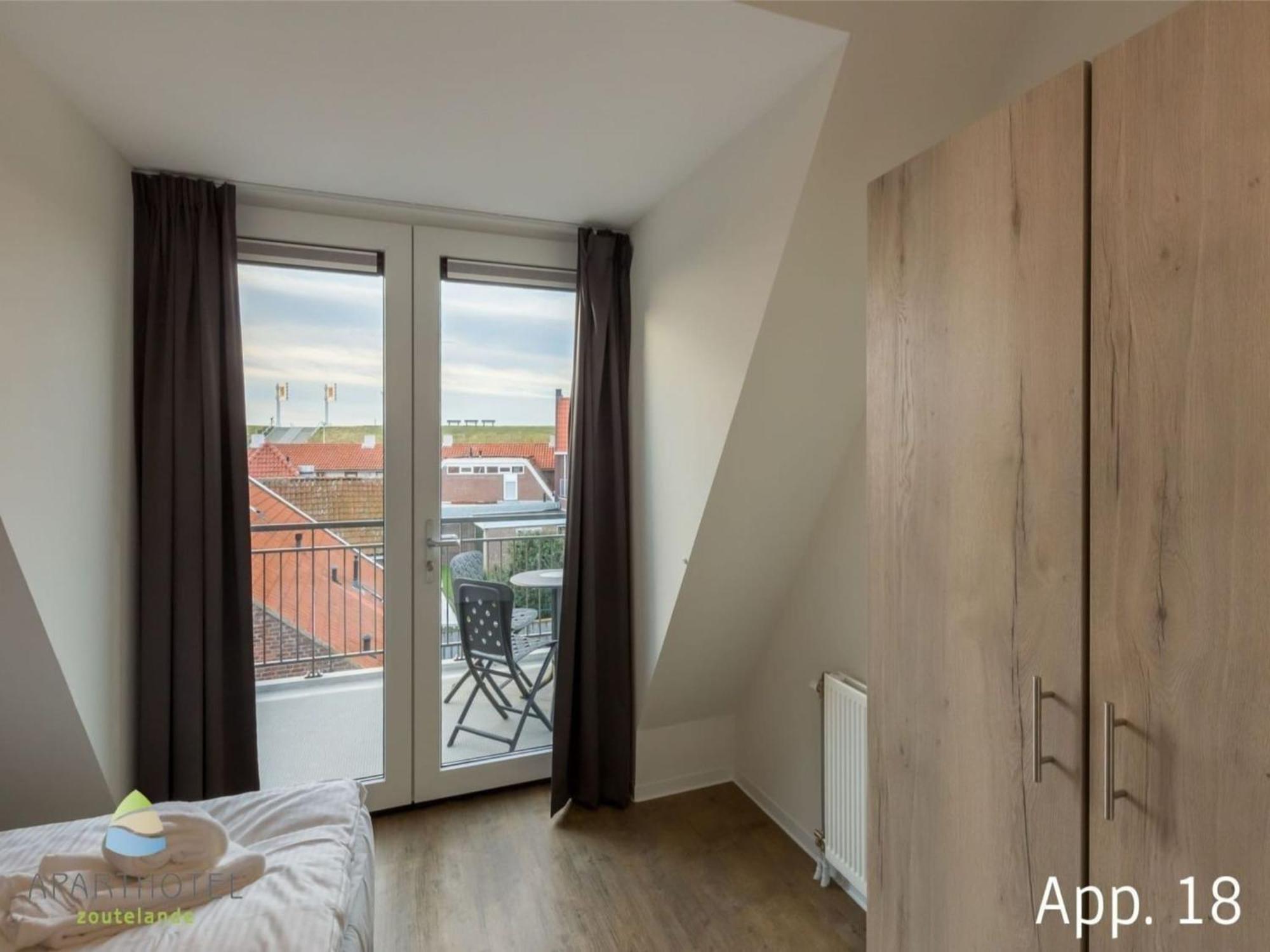 Lush Apartment In Zoutelande Near Beach Eksteriør billede